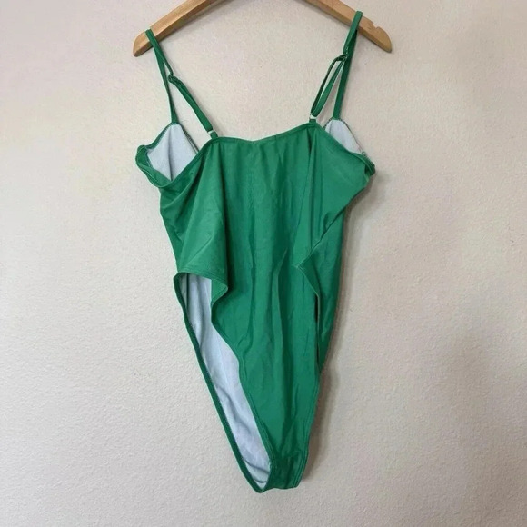Boohoo Swimsuit Womens 12 Green One Piece Gold Trim Cut Out Strappy - Picture 5 of 5